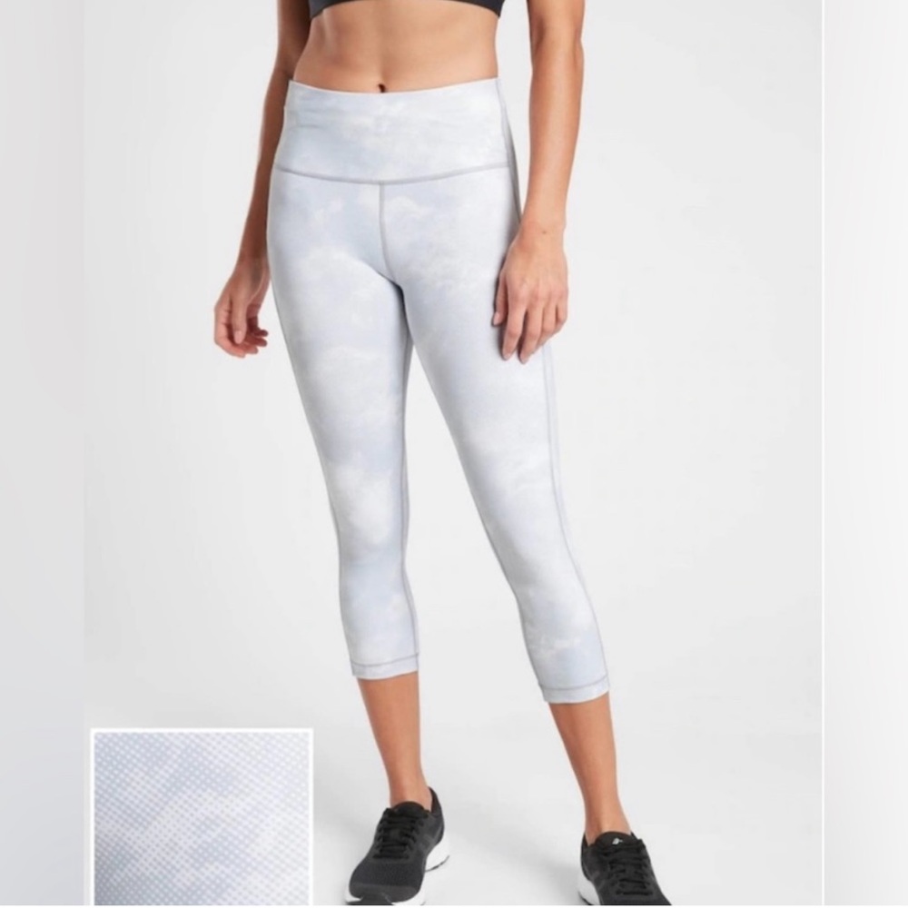 NWT Athleta Ultimate Stash Pocket Printed Capri 1X